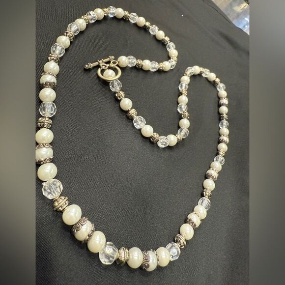 Cream Beaded Necklace with Crystal Accents - Picture 9 of 15